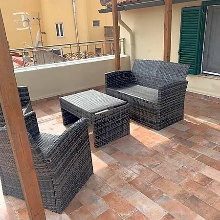 Corso Italia 58 *